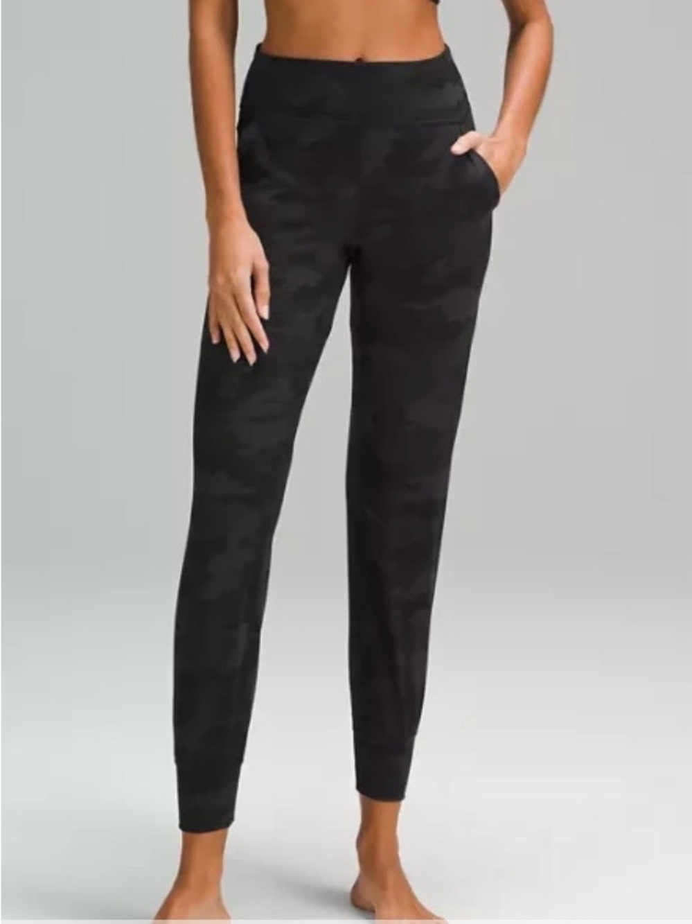 lululemon athletica Black Camo Joggers size 8 - Picture 2 of 8